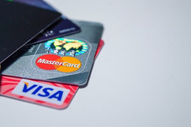 2 loại thẻ tín dụng phổ biến: mastercard và visa