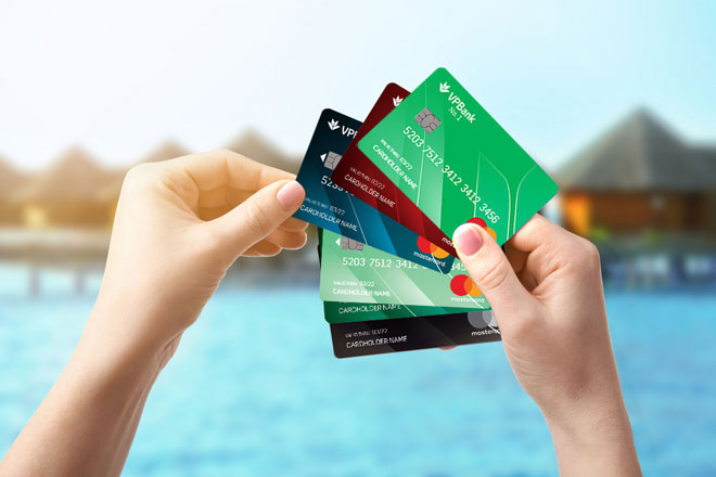 Làm thẻ tín dụng mất bao lâu và có mất phí không?